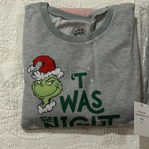 Grinch PJ set. New in packaging. - Picture 1 of 6